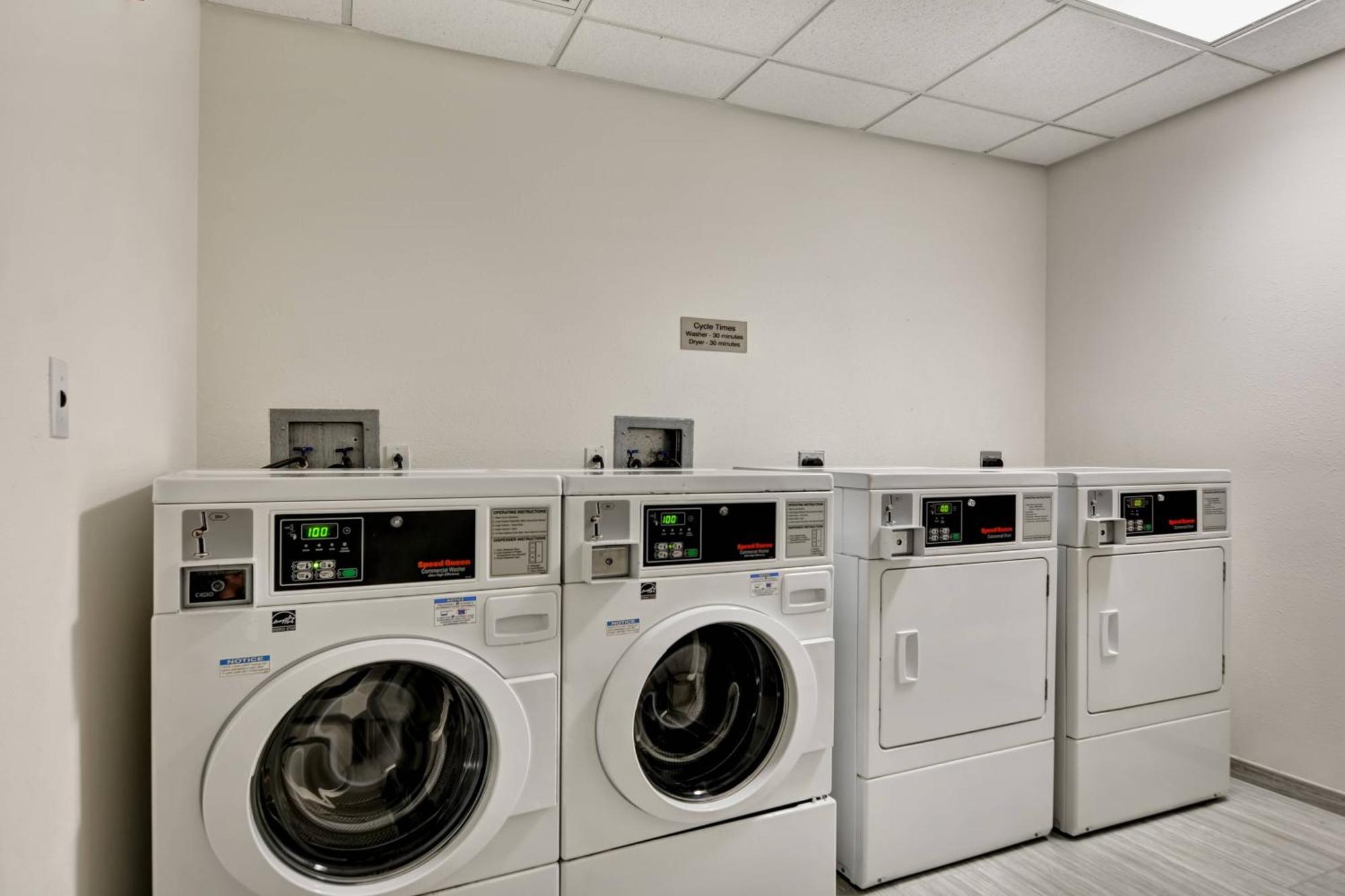 Springhill Suites By Marriott Cincinnati Midtown Bagian luar foto