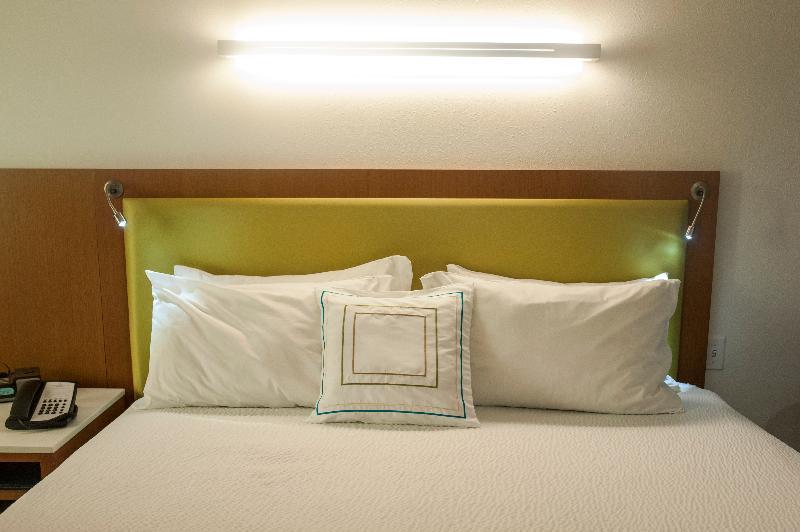 Springhill Suites By Marriott Cincinnati Midtown Bagian luar foto