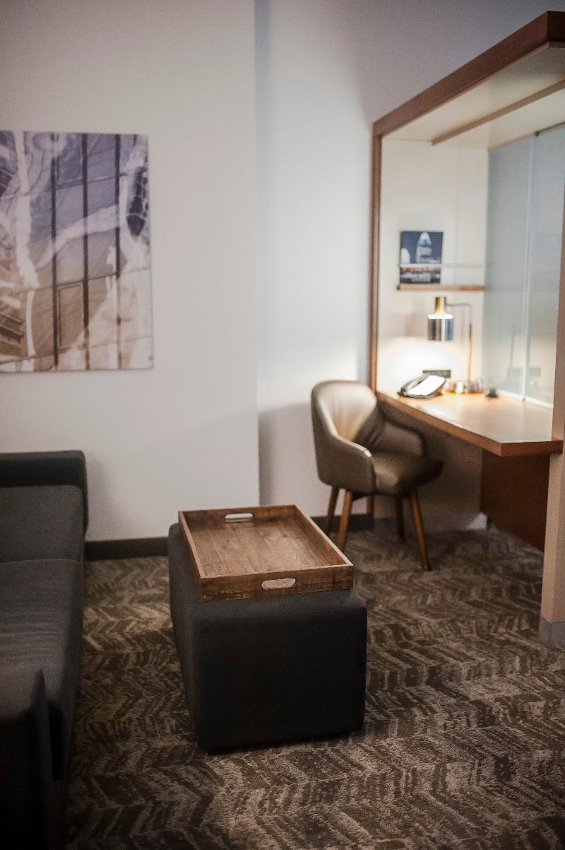 Springhill Suites By Marriott Cincinnati Midtown Bagian luar foto